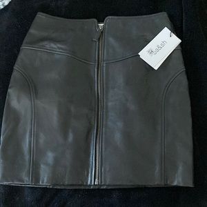 NWT! ba&sh black leather zip front skirt